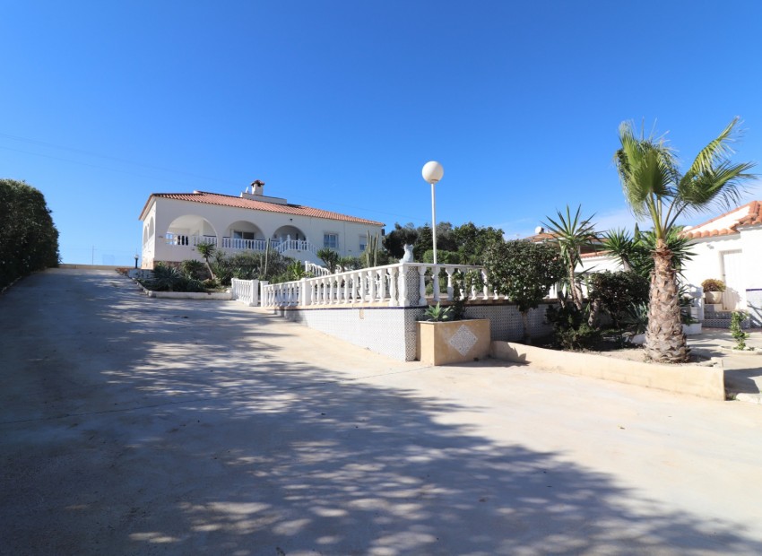 Herverkoop - Villa -
Algorfa* - Lomas de La Juliana