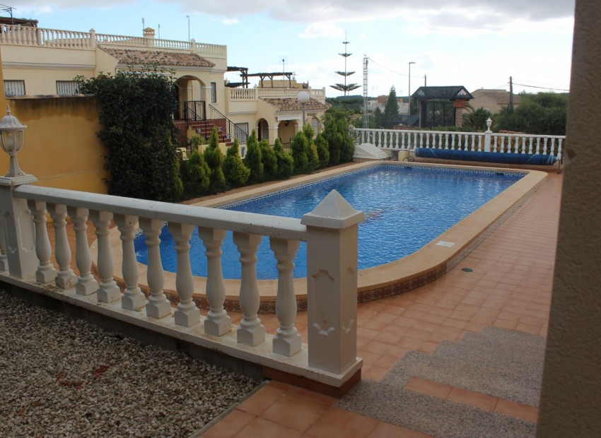 Herverkoop - Villa -
Algorfa* - Montemar*