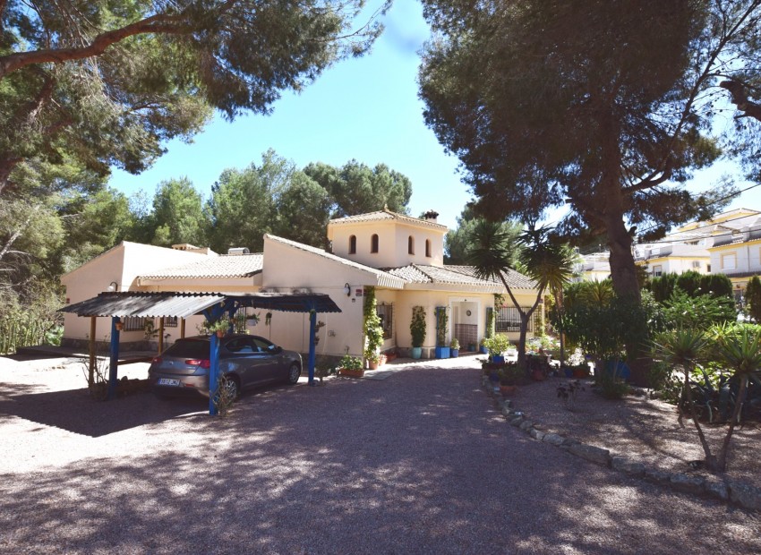 Herverkoop - Villa -
Algorfa* - Montemar*