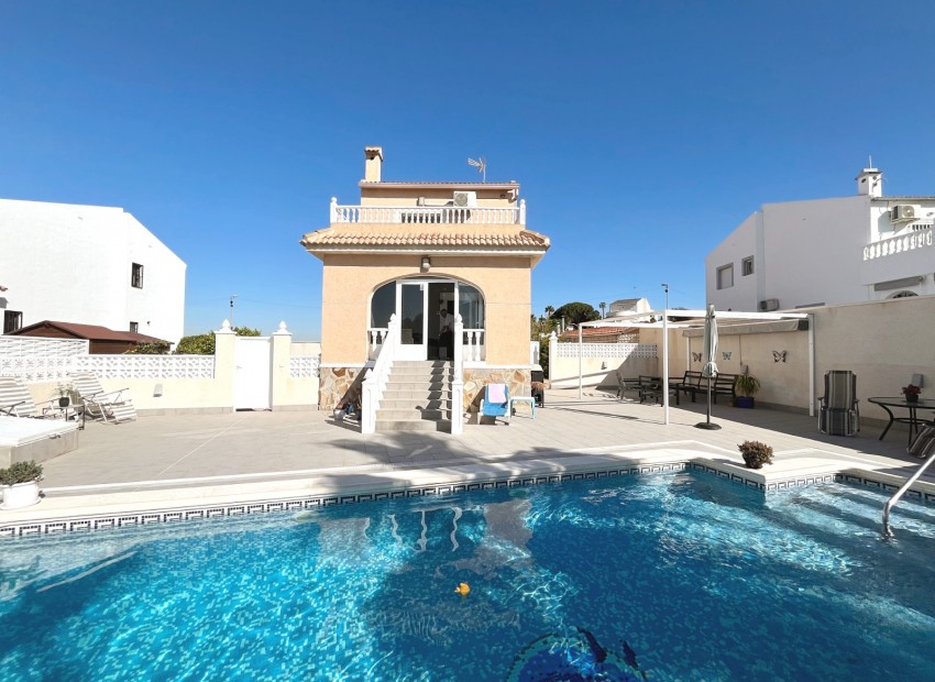 Herverkoop - Villa -
Benijofar* - Monte Azul/ El Dorado