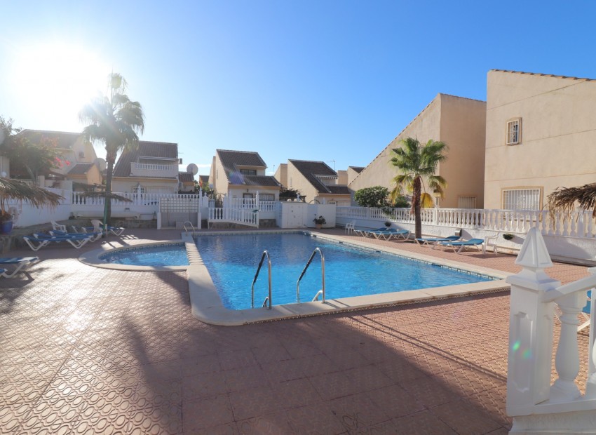 Herverkoop - Villa -
Ciudad Quesada - Ciudad Quesada - Town