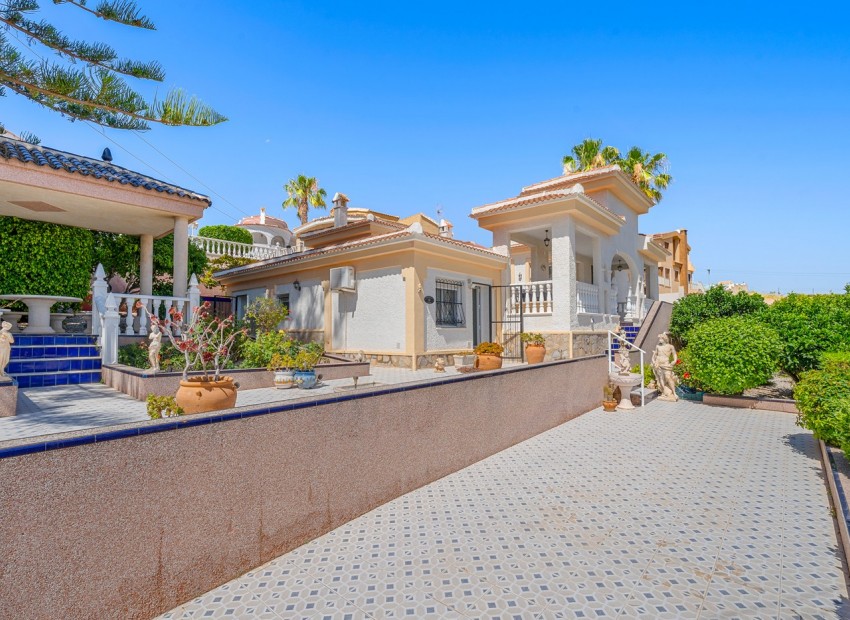 Herverkoop - Villa -
Ciudad Quesada - La Marquesa