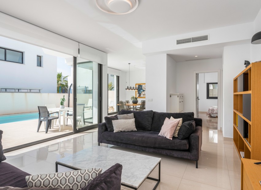 Herverkoop - Villa -
Ciudad Quesada - Rojales