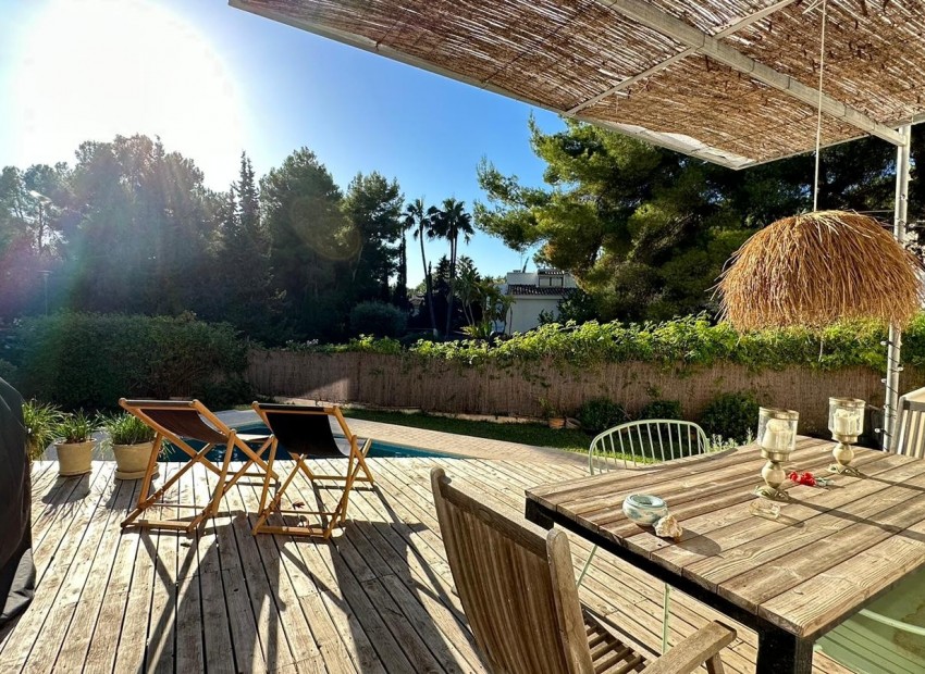 Herverkoop - Villa -
Costa de la Calma - Calvià