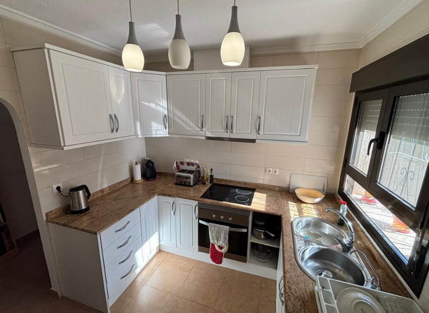 Herverkoop - Villa -
Cuidad Quesada* - CENTRO