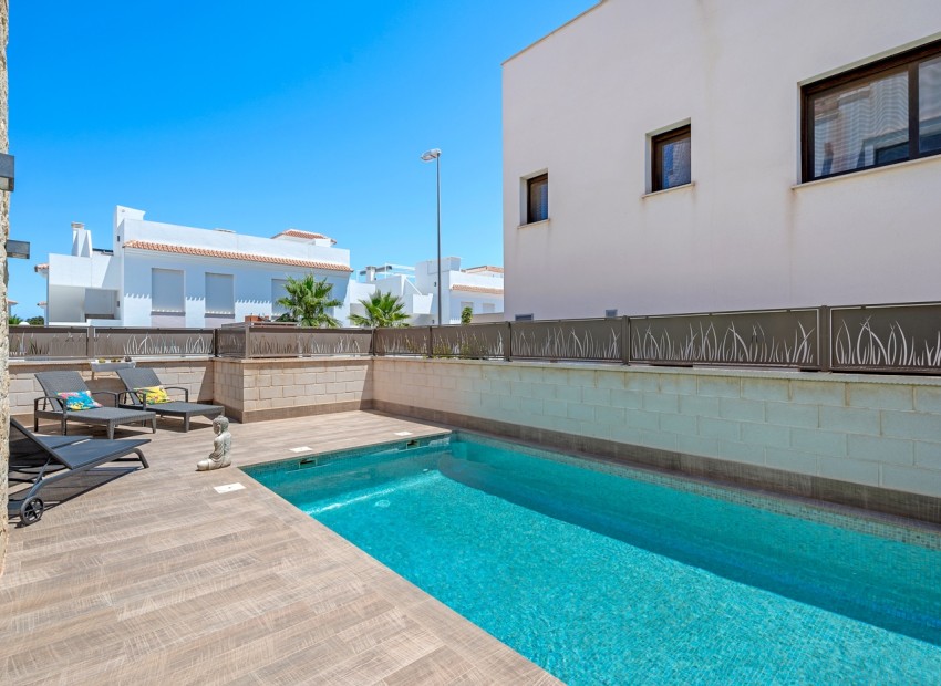 Herverkoop - Villa -
Cuidad Quesada* - Ciudad Quesada - Rojales