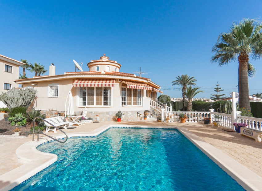 Herverkoop - Villa -
Cuidad Quesada* - Ciudad Quesada - Town