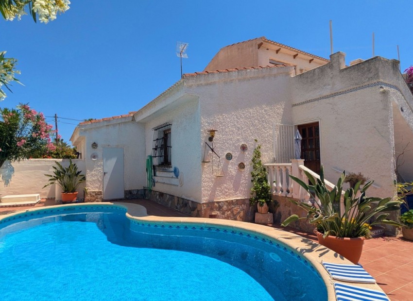 Herverkoop - Villa -
Cuidad Quesada* - Ciudad Quesada