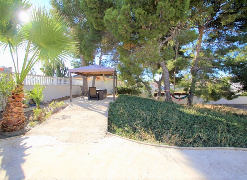 Herverkoop - Villa -
Cuidad Quesada*