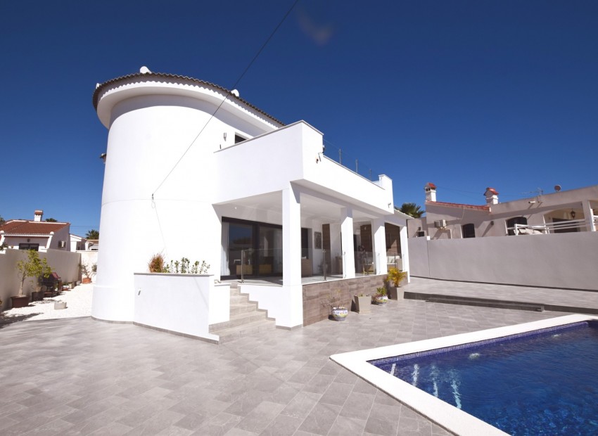 Herverkoop - Villa -
Cuidad Quesada*