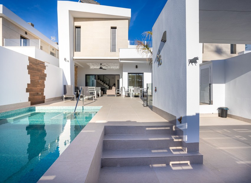 Herverkoop - Villa -
Dolores* - Dolores