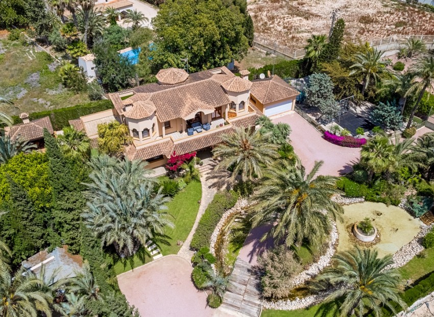 Herverkoop - Villa -
Elche/Elx