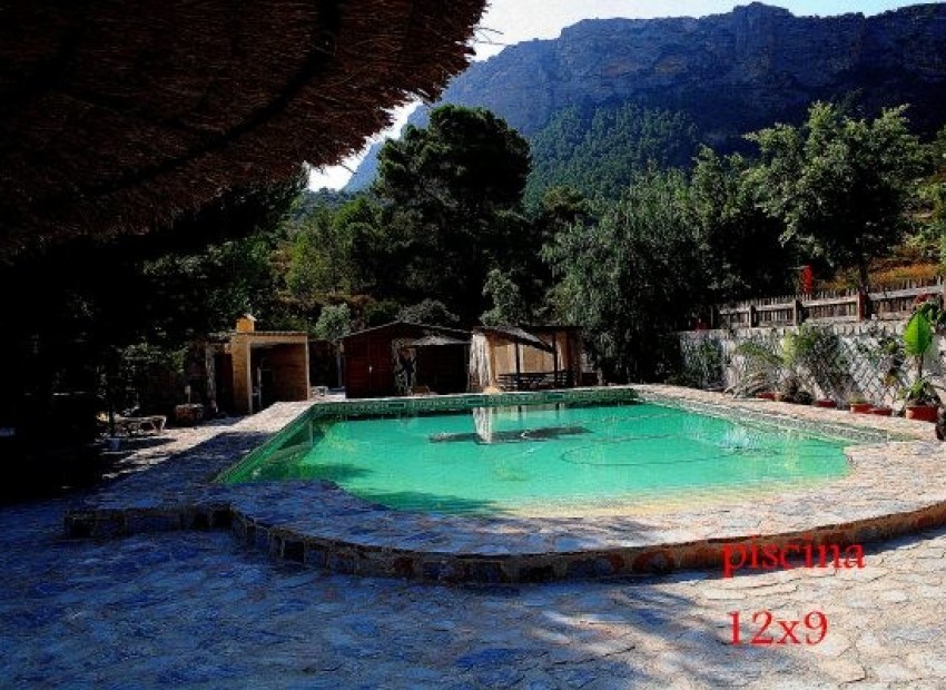 Herverkoop - Villa -
Gea Y Truyols