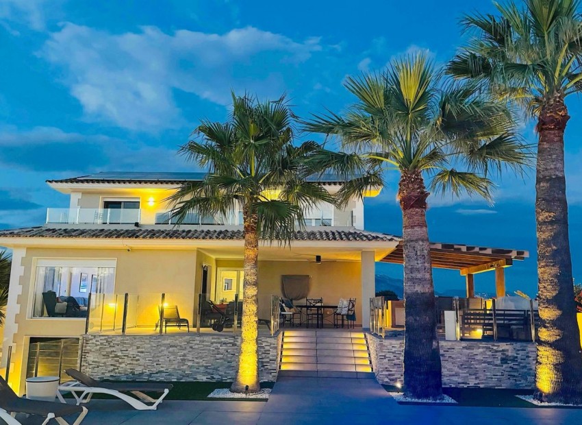 Herverkoop - Villa -
L´Alfàs del Pí* - Costa Blanca