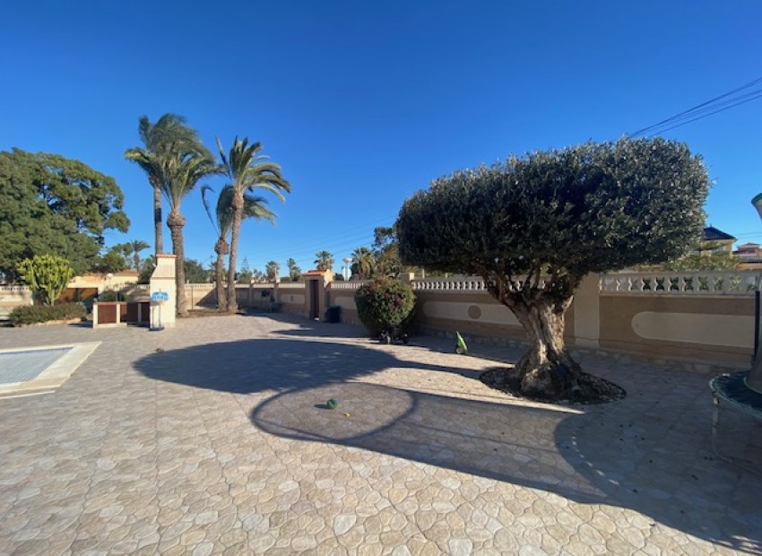 Herverkoop - Villa -
La Siesta - El Salado - Torreta - Torreta Florida