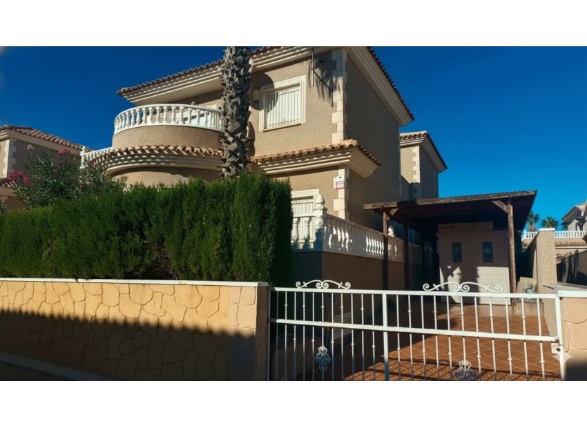 Herverkoop - Villa -
Los Altos