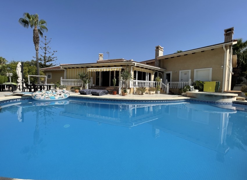 Herverkoop - Villa -
Orihuela Costa* - Cabo Roig*