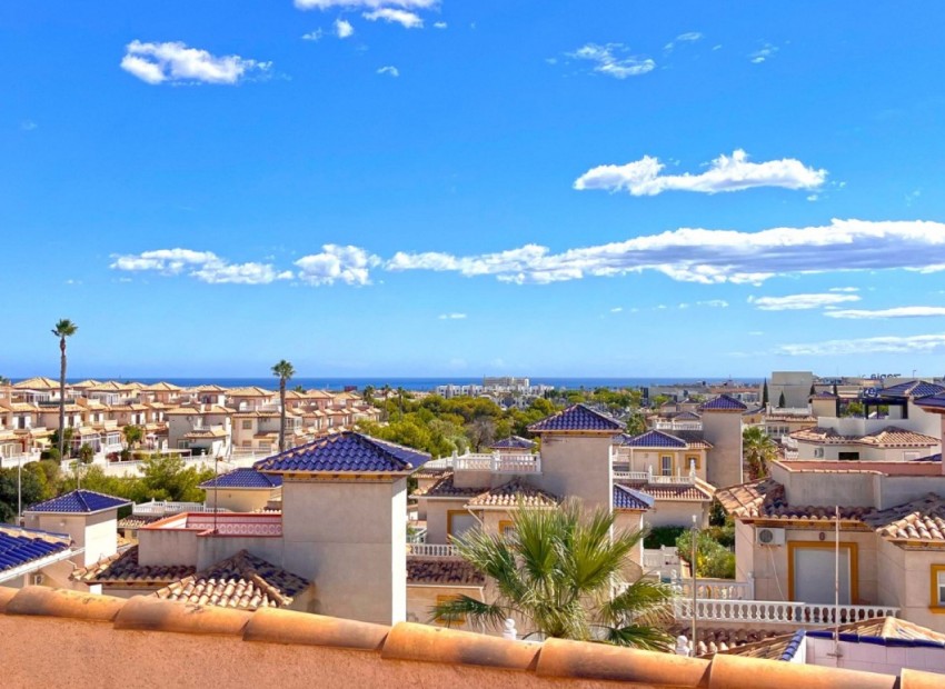 Herverkoop - Villa -
Orihuela Costa - La Zenia