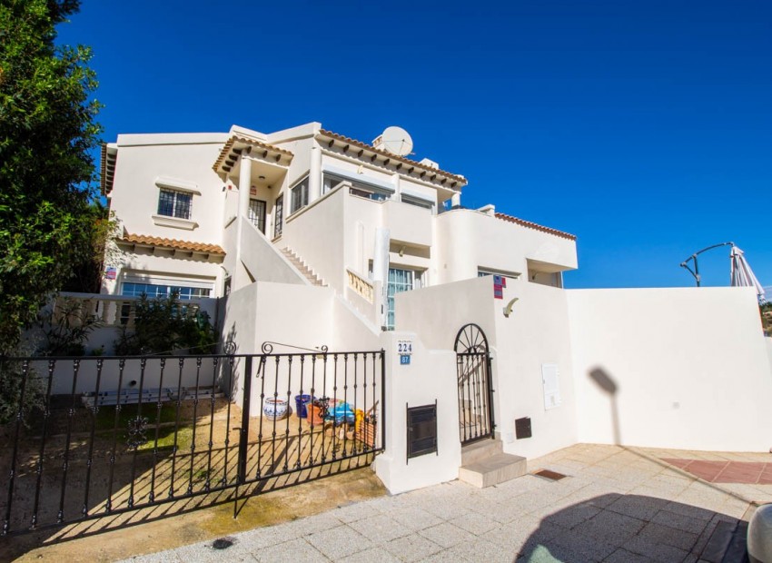 Herverkoop - Villa -
Orihuela Costa* - Las Ramblas Golf*