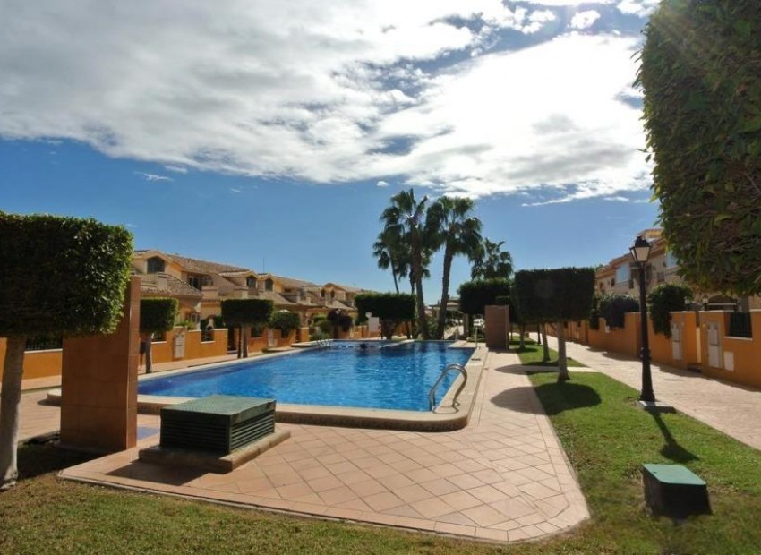 Herverkoop - Villa -
Orihuela Costa* - Lomas de Cabo Roig*