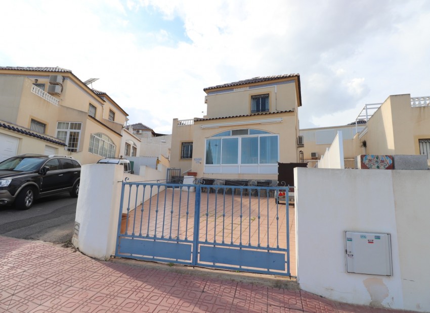 Herverkoop - Villa -
Orihuela Costa* - Los Balcones