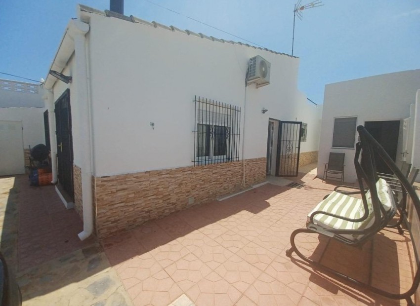 Herverkoop - Villa -
Orihuela Costa* - Montezenia*