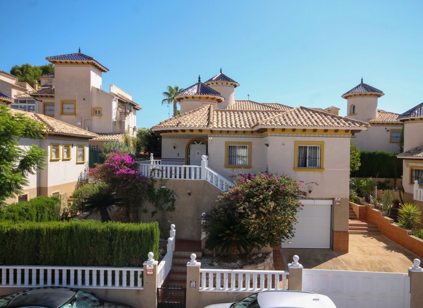 Herverkoop - Villa -
Orihuela Costa* - Orihuela Costa Alicante