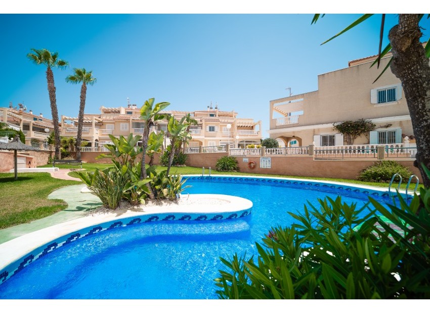 Herverkoop - Villa -
Orihuela Costa* - Playa Flamenca*