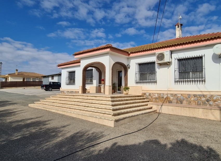 Herverkoop - Villa -
Orihuela* - La Matanza*