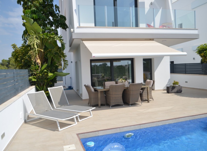 Herverkoop - Villa -
Pilar de la Horadada*