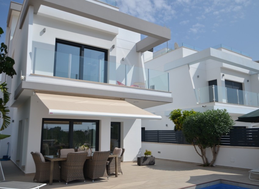 Herverkoop - Villa -
Pilar de la Horadada*