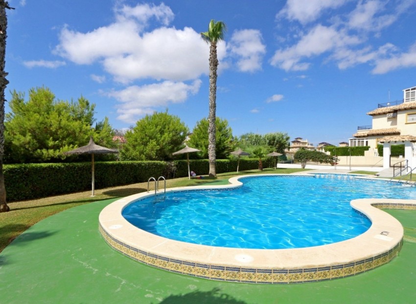 Herverkoop - Villa -
Playa Flamenca