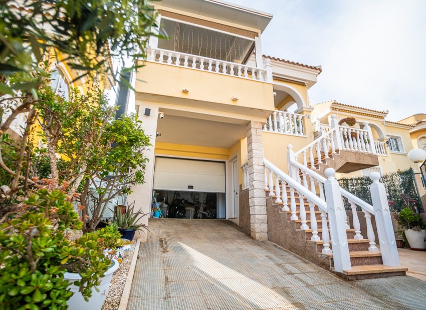 Herverkoop - Villa -
San Fulgencio - urb.la marina