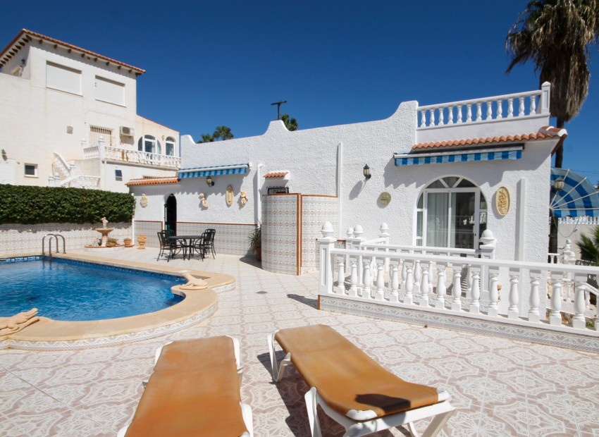 Herverkoop - Villa -
San Miguel de Salinas - San Miguel de Salinas Alicante