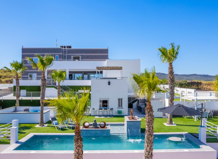 Herverkoop - Villa -
Torremendo