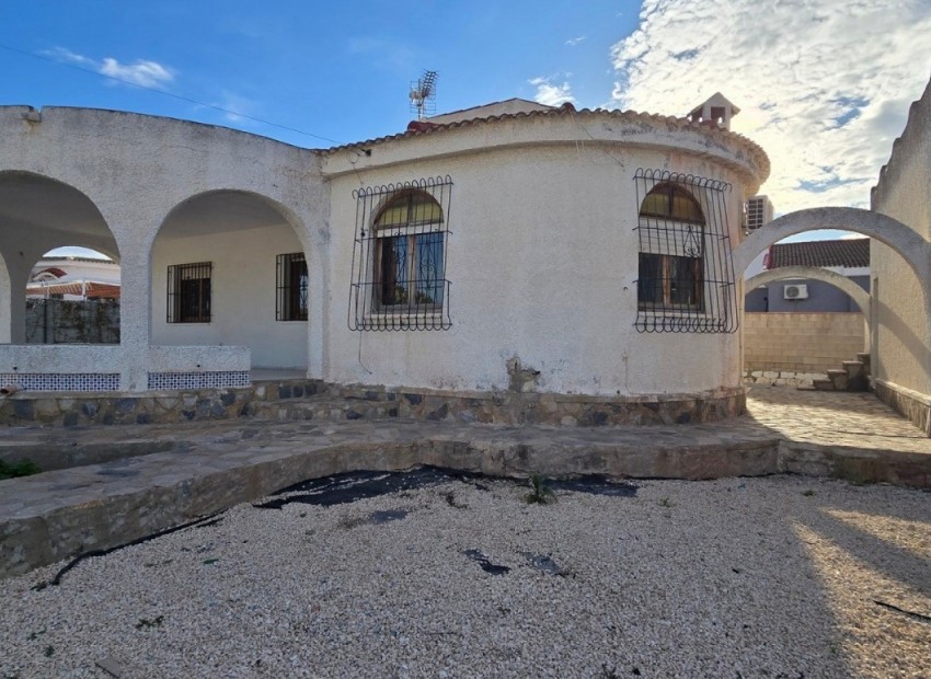 Herverkoop - Villa -
Torrevieja* - El Chaparal