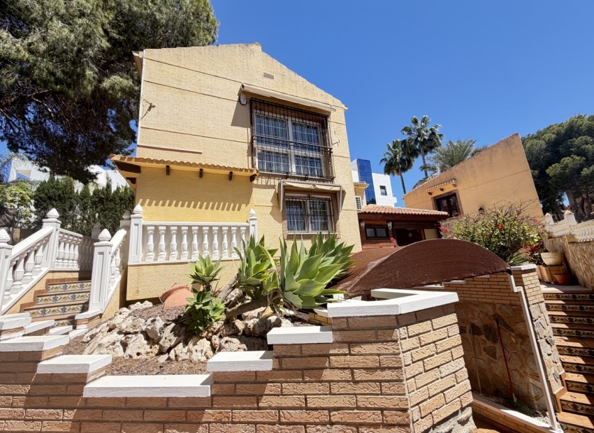 Herverkoop - Villa -
Torrevieja - Los Balcones
