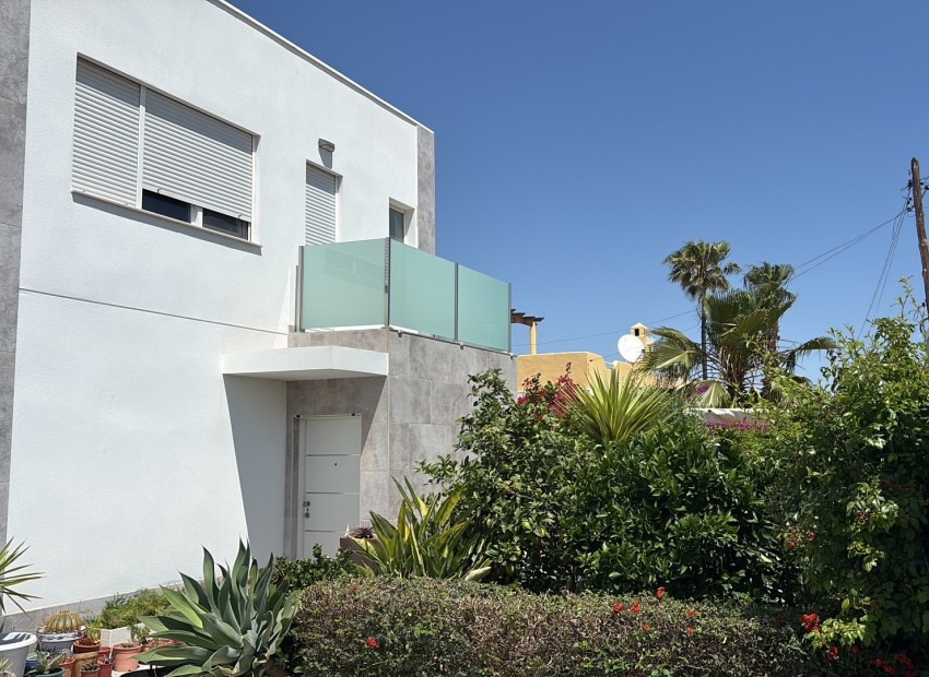 Herverkoop - Villa -
Torrevieja* - Torreta - Florida