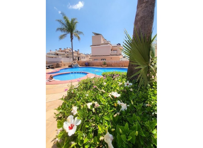 Herverkoop - Villa -
Torrevieja*