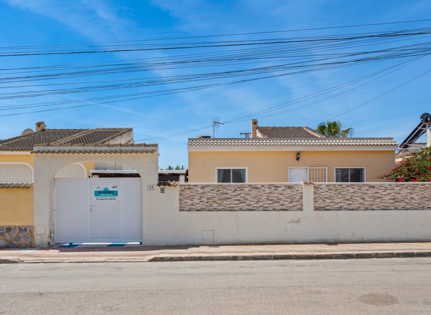 Herverkoop - Villa -
Torrevieja