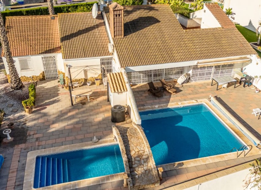 Herverkoop - Villa -
Villamartin