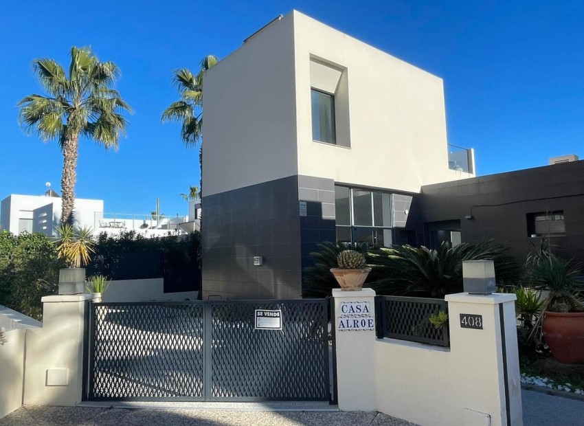 Herverkoop - Villa -
Villamartin