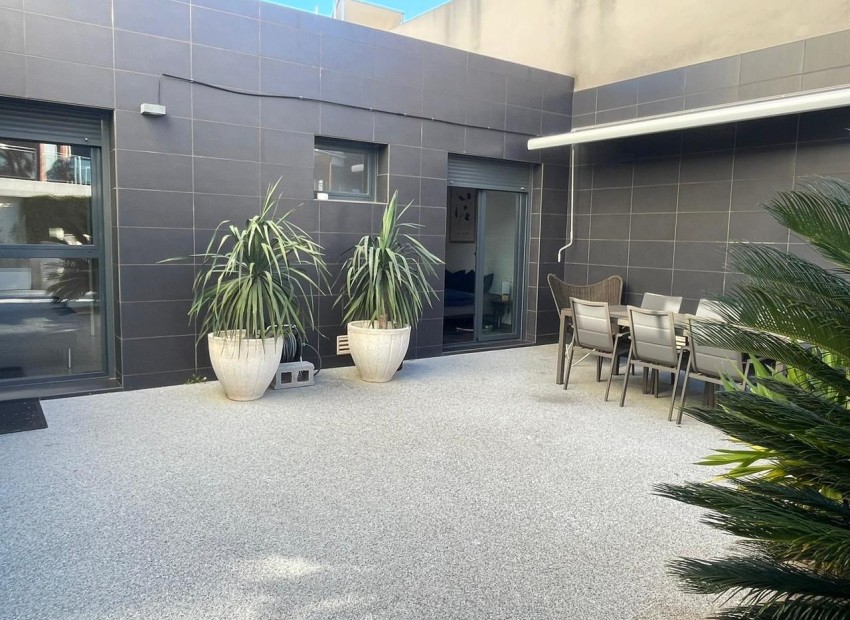 Herverkoop - Villa -
Villamartin