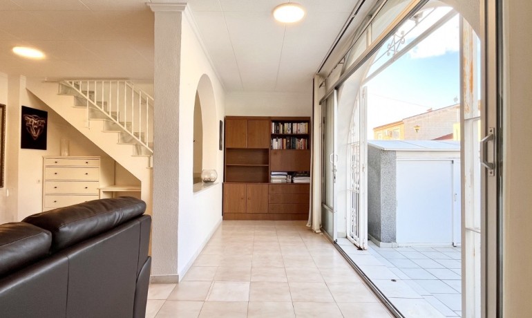 Huis - Herverkoop - Torrevieja* -
                La Siesta*