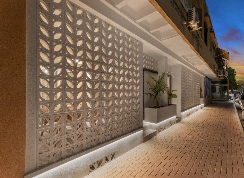 New Build - Apartment / Flat -
Torrevieja* - Playa Los Naufragos