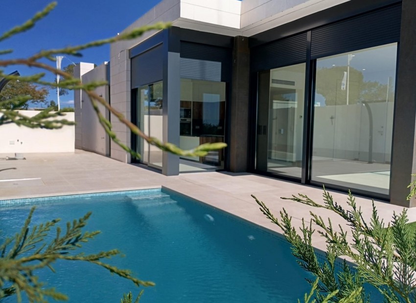 New Build - Villa -
Pilar de la Horedada* - Roda Golf