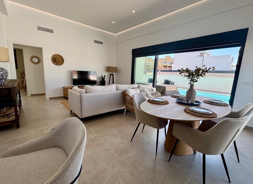 New Build - Villa -
Rafal - polideportivo