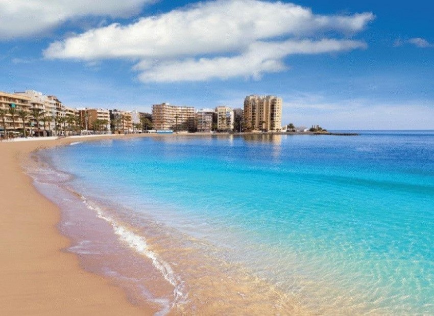 Nouvelle construction - Appartement / Flat -
Torrevieja* - Centro