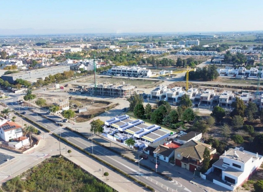 Nueva construcción  - Casa -
Dolores - Sector 3