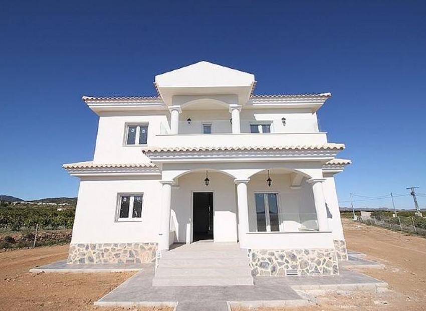 Nueva construcción  - Villa -
